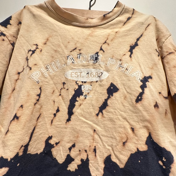 Philadelphia Grunge Bleach Dyed T-Shirt - Picture 3 of 5